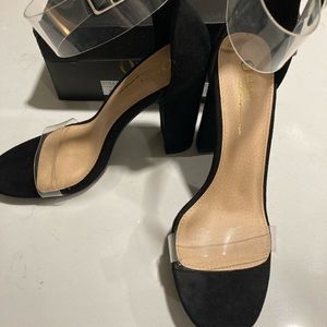 NWT 7.5 Transparent & Black Block Heels
